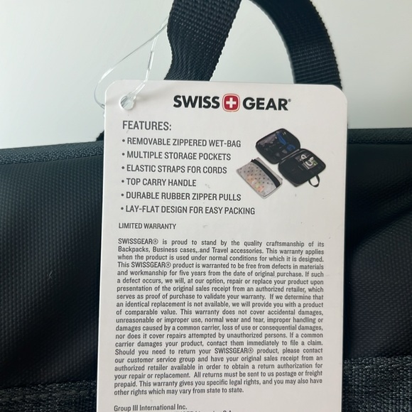 COPY - SwissGear Toiletry Tech Kit. NWT - Picture 10 of 10